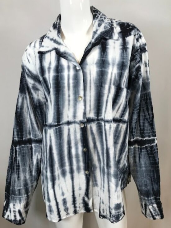 Karen Kane Tops - NWT Karen Kane Berry Blue Tie Dye Button Up Shirt Blouse XL